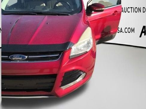 Used 2015 Ford Escape Titanium image 25