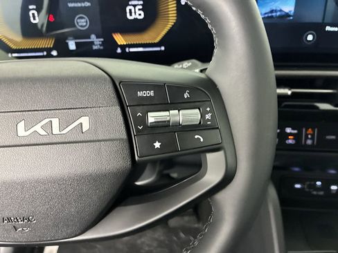 New 2026 Kia Sportage EX w/ EX Panorama Roof Package image 23