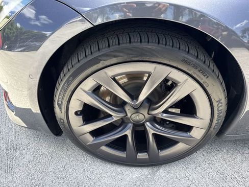 Used 2022 Tesla Model S AWD/4WD image 10