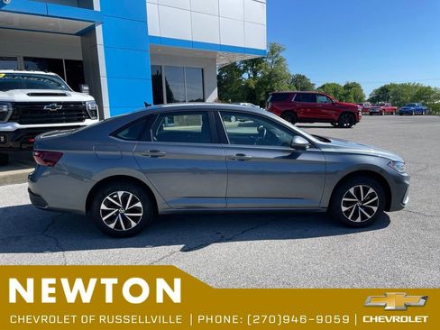 Used 2025 Volkswagen Jetta S FWD image 42