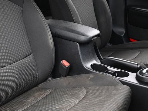 Used 2019 Kia Forte LXS image 37