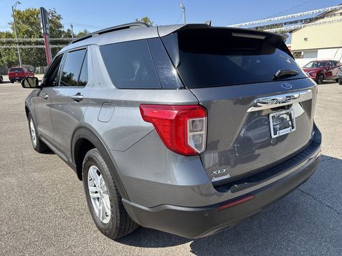 Used 2021 Ford Explorer XLT image 6