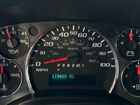 Used 2014 Chevrolet Express 2500 image 14