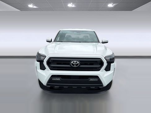Used 2026 Toyota Tacoma SR5 RWD image 6