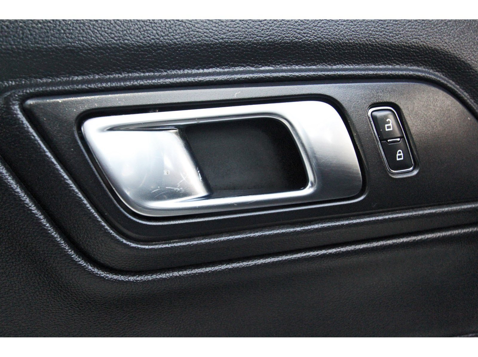 Used 2021 Ford Mustang Premium RWD image 21
