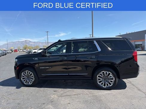 Used 2023 GMC Yukon Denali Ultimate AWD/4WD image 11