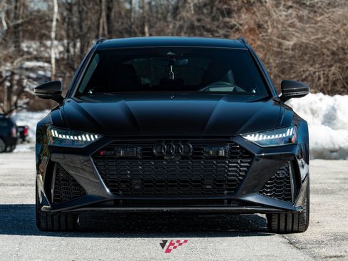 Used 2021 Audi RS 6 w/ Carbon Optic Package image 2