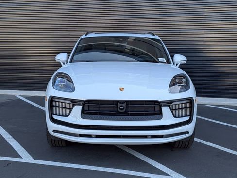 Certified 2025 Porsche Macan S AWD/4WD image 10