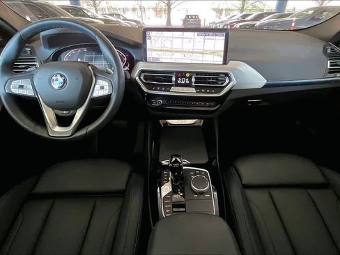 Used 2024 BMW X4 xDrive30i image 16