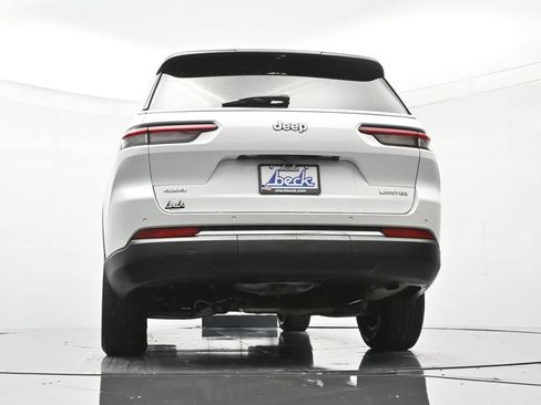 Used 2024 Jeep Grand Cherokee L Limited w/ Luxury Tech Group II AWD/4WD image 43