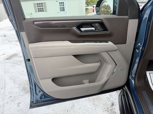 New 2026 GMC Yukon XL Elevation w/ Elevation Premium Package image 15