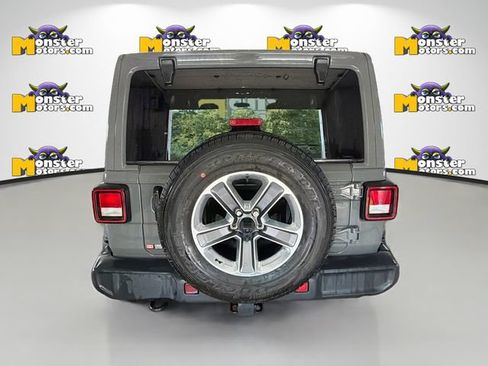 Used 2021 Jeep Wrangler Unlimited Sahara AWD/4WD image 5
