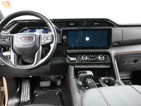 Used 2023 GMC Sierra 1500 AT4 w/ AT4 Premium Package image 18