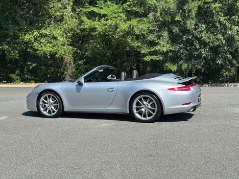 Used 2014 Porsche 911 Carrera 4 AWD/4WD image 8