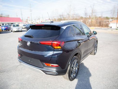 Used 2020 Buick Encore GX Essence image 3
