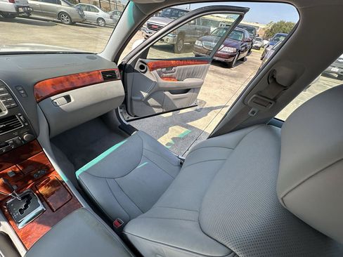 Used 2006 Lexus LS 430 RWD image 67