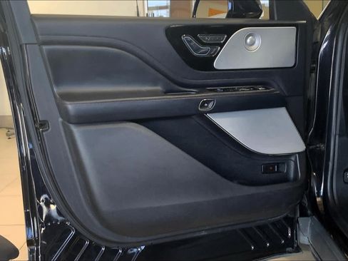 Used 2020 Lincoln Aviator Reserve w/ Equipment Group 202A AWD/4WD image 22