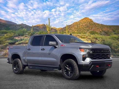 Used 2025 Chevrolet Silverado 1500 Custom Trail Boss AWD/4WD image 2