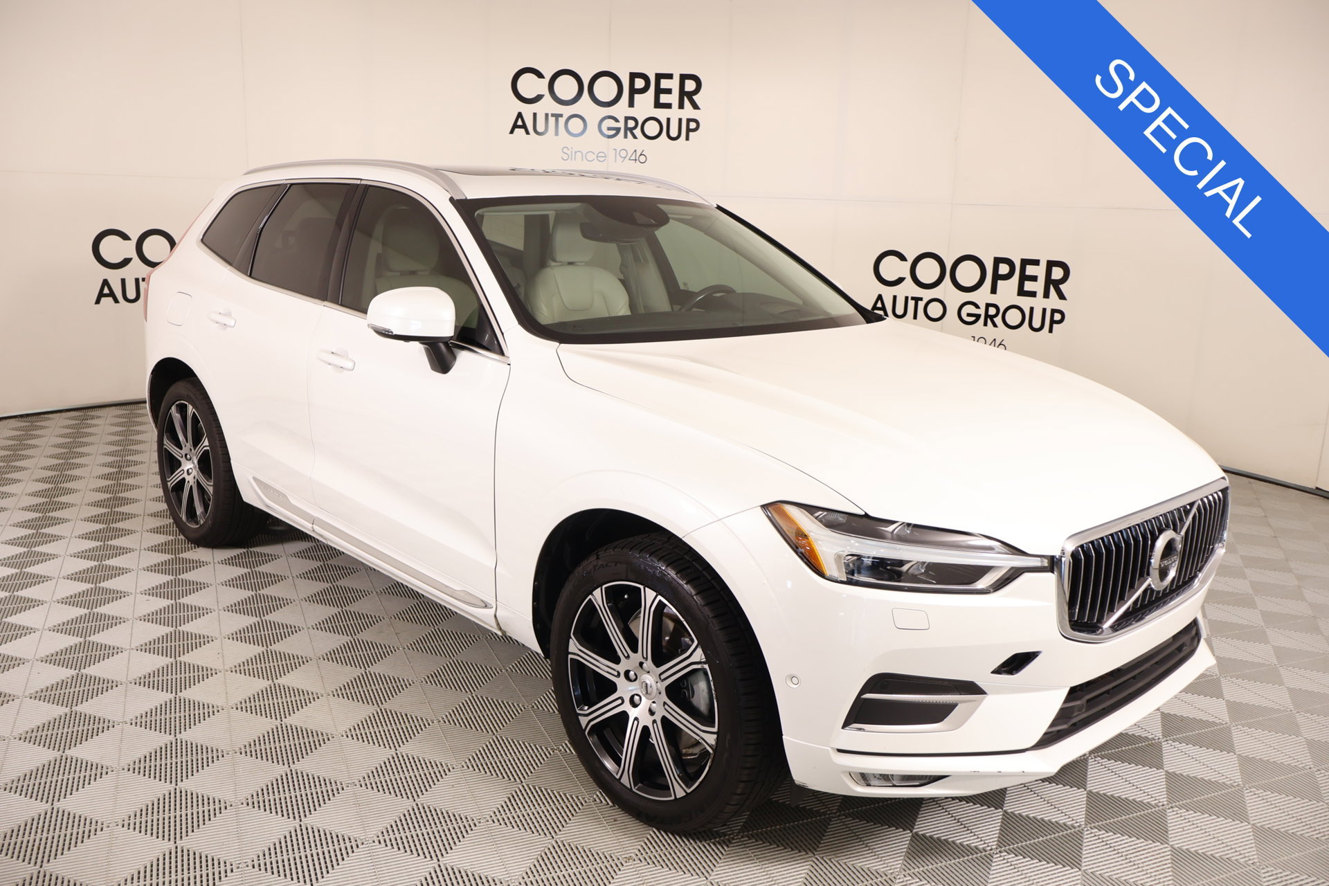 Used 2020 Volvo XC60 T6 Inscription AWD/4WD image 1