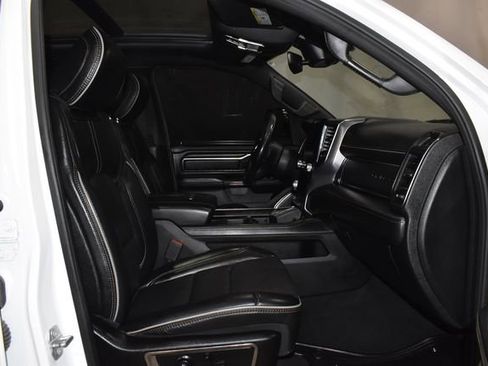 Used 2019 RAM 1500 Limited image 33