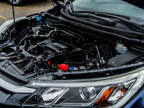 Used 2015 Honda CR-V Touring image 38