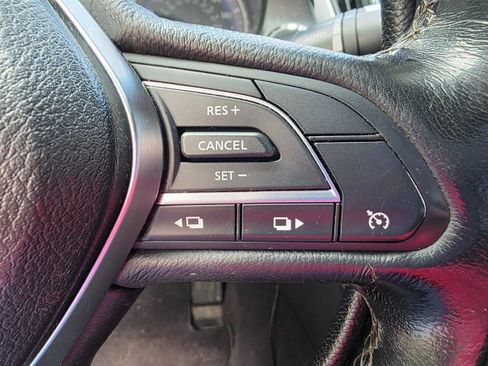 Used 2017 INFINITI Q60 2.0t w/ Premium Plus Package 2.0T image 21