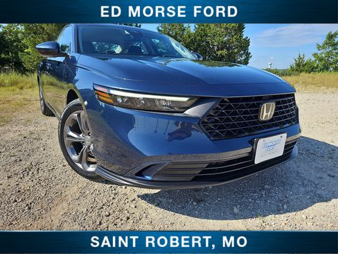 Used 2023 Honda Accord EX image 1