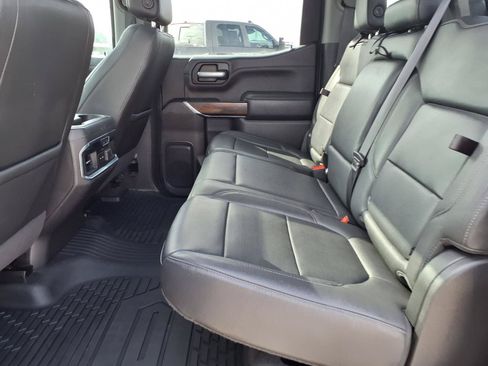 Used 2021 GMC Sierra 1500 SLT RWD image 18