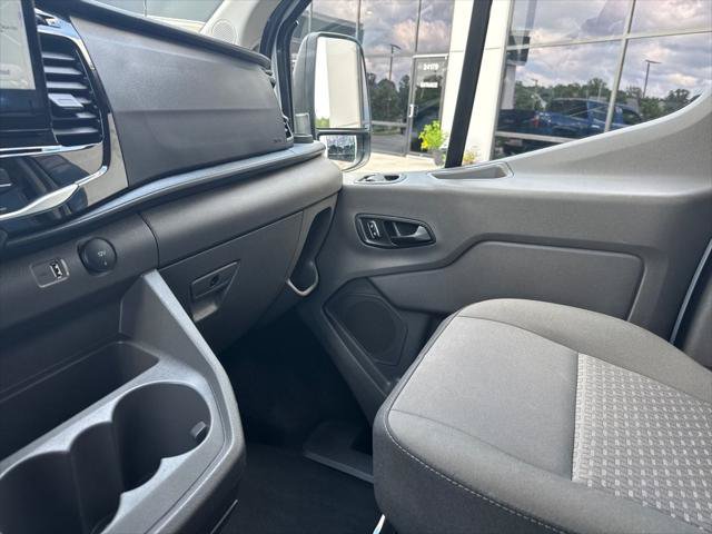 Used 2023 Ford Transit 350 XLT RWD image 19