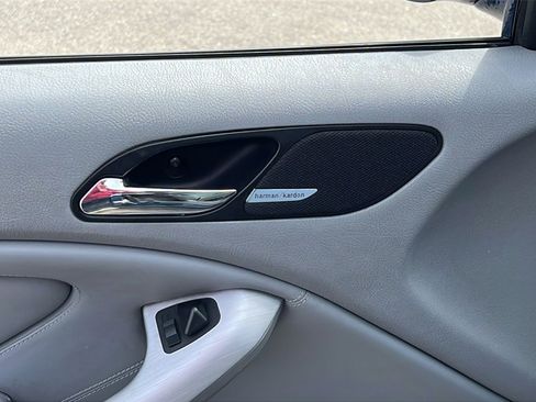 Used 2006 BMW M3 Convertible image 11