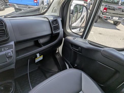 New 2026 RAM ProMaster 2500 w/ Convenience Group FWD image 16
