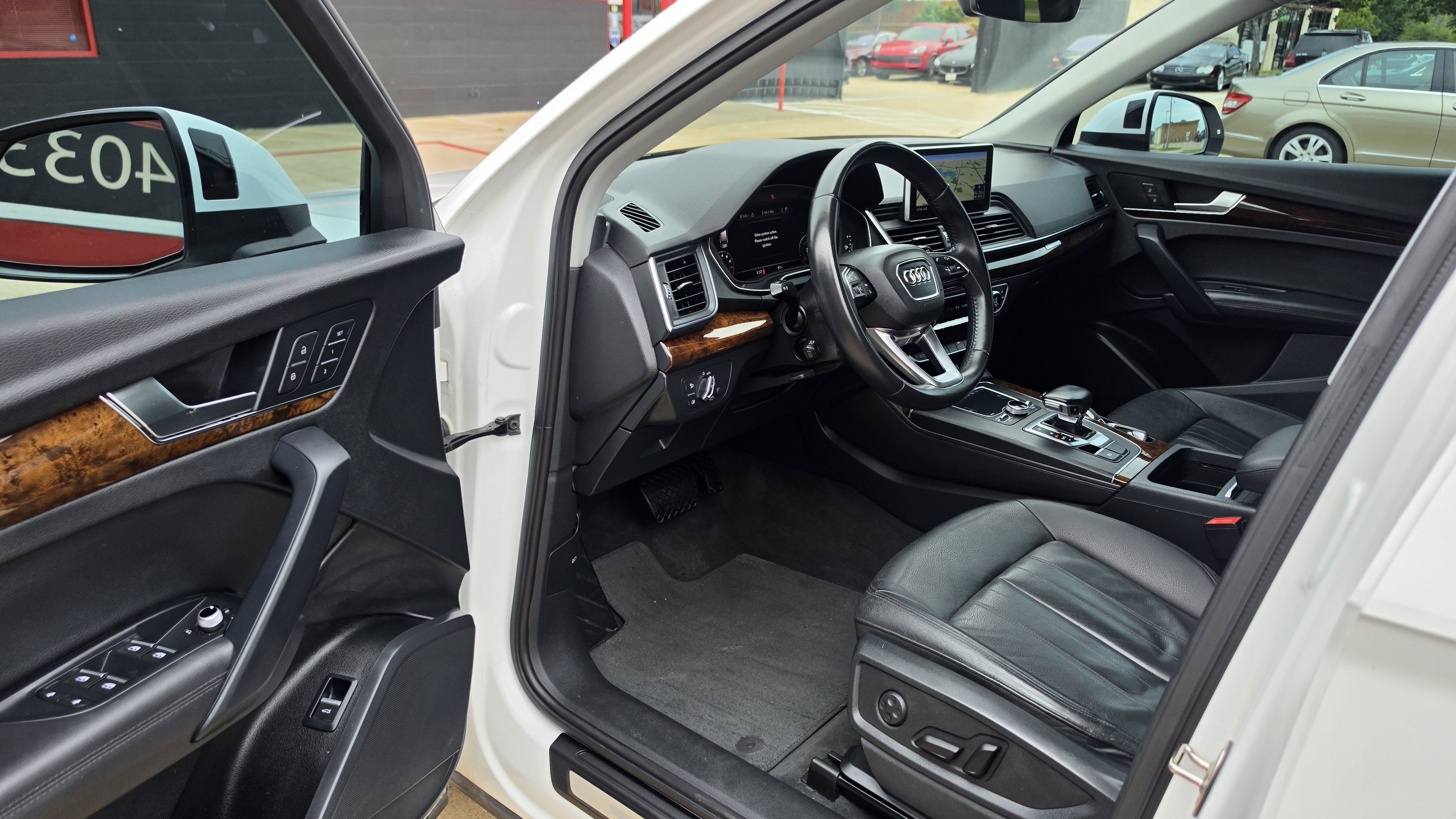 Used 2020 Audi Q5 2.0T Premium Plus w/ Premium Plus Package AWD/4WD image 24