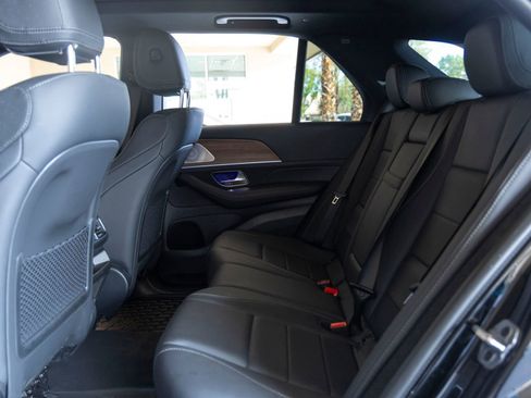 Used 2025 Mercedes-Benz GLE 350 4MATIC image 21