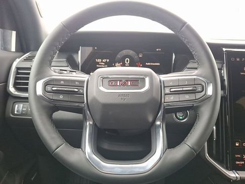 New 2026 GMC Acadia Elevation image 15