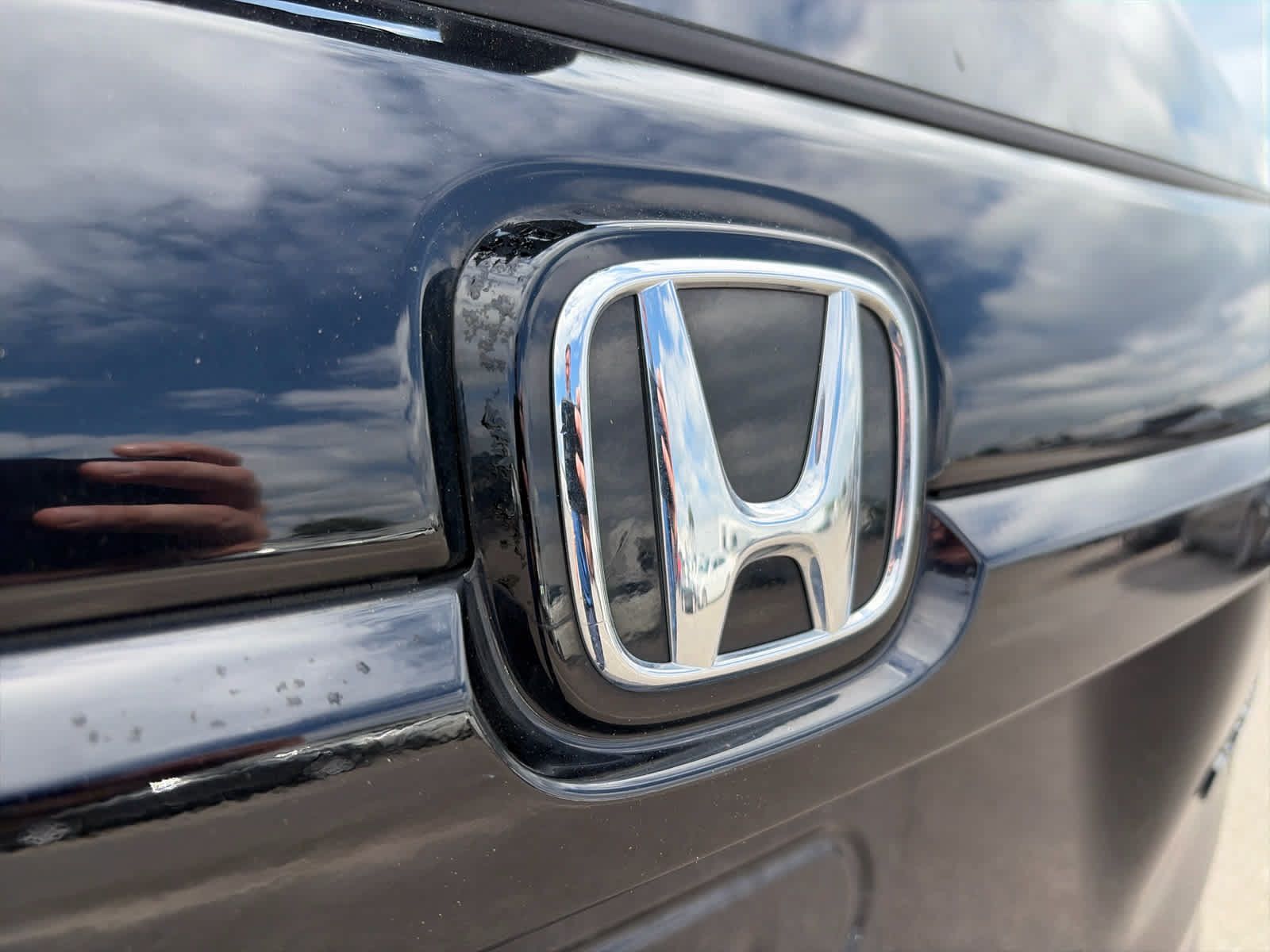 Used 2025 Honda Passport Black Edition image 4