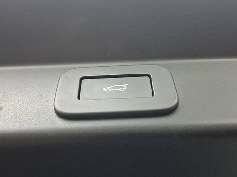 Used 2023 Land Rover Range Rover Sport SE AWD/4WD image 30