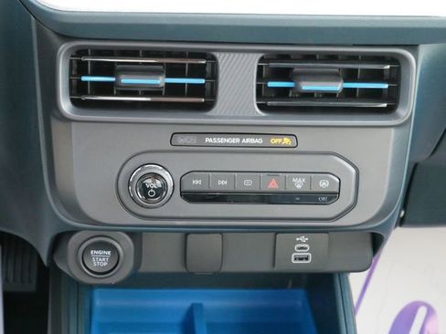 New 2025 Ford Maverick XLT w/ Equipment Group 301A AWD/4WD image 15