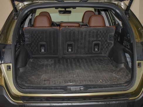 Used 2022 Subaru Outback Touring w/ Popular Package #2 image 24