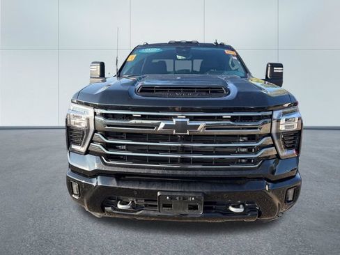 Used 2024 Chevrolet Silverado 2500 High Country w/ High Country Premium Package AWD/4WD image 6