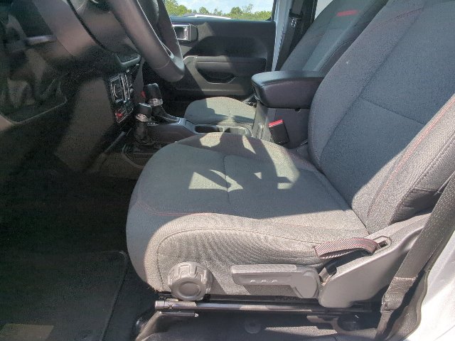 Used 2024 Jeep Wrangler Unlimited Rubicon AWD/4WD image 10