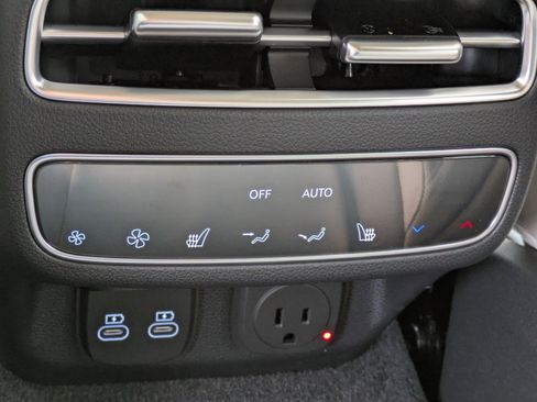Used 2026 Genesis GV70 3.5T Sport Prestige AWD/4WD image 15
