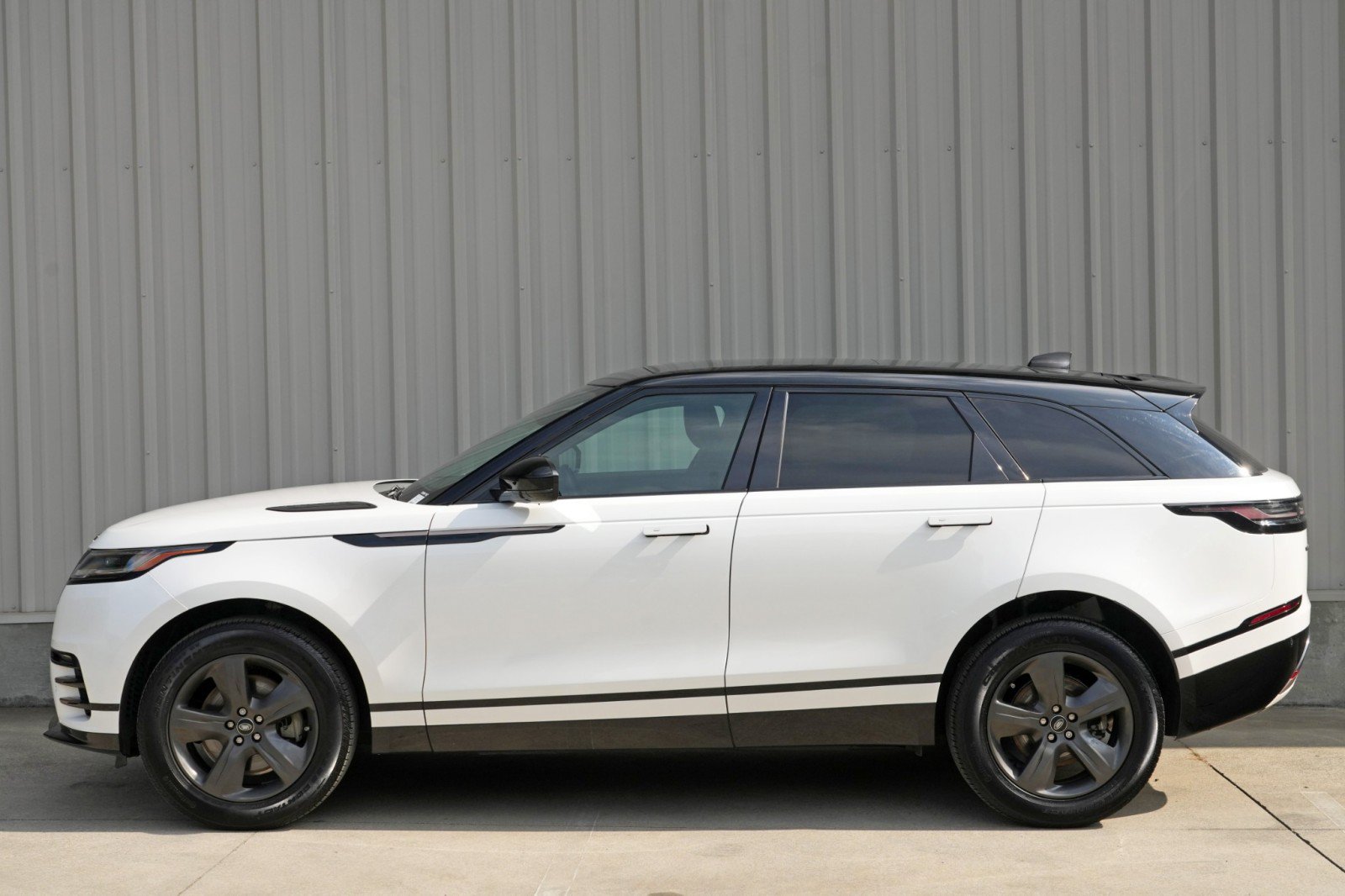 Used 2024 Land Rover Range Rover Velar Dynamic SE AWD/4WD image 51