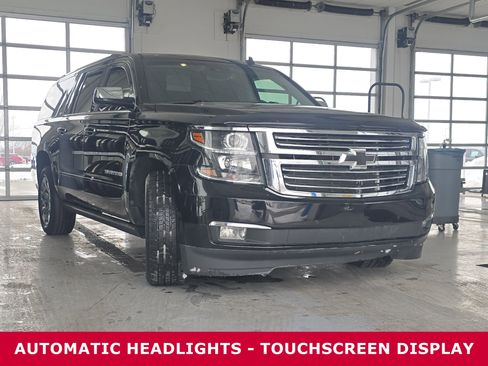 Used 2015 Chevrolet Suburban LTZ image 3