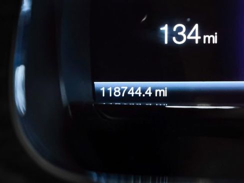 Used 2015 Ford Taurus Limited FWD image 16