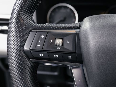 Used 2022 Mitsubishi Outlander SEL image 9