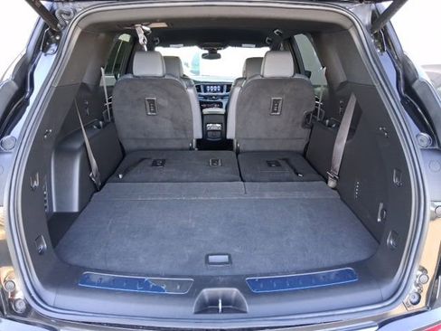 Used 2024 Buick Enclave Essence w/ Sport Touring Edition image 6