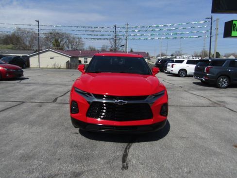 Used 2020 Chevrolet Blazer LT FWD image 2