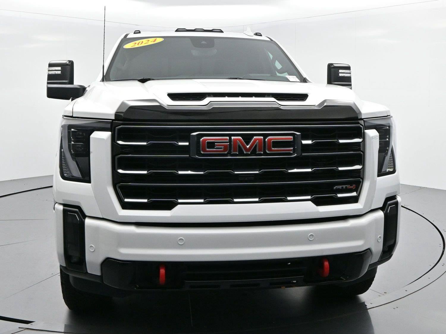 Used 2024 GMC Sierra 2500 AT4 w/ AT4 Premium Plus Package AWD/4WD image 2