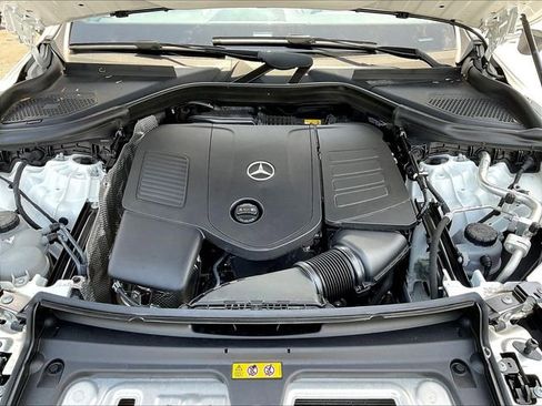 Certified 2023 Mercedes-Benz GLC 300 4MATIC image 32