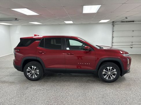 New 2026 Chevrolet Equinox LT w/ Convenience Package II AWD/4WD image 9